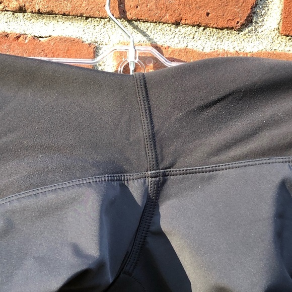 Lululemon Keep It Up Pant RARE 6 Black Softshell - Picture 11 of 13
